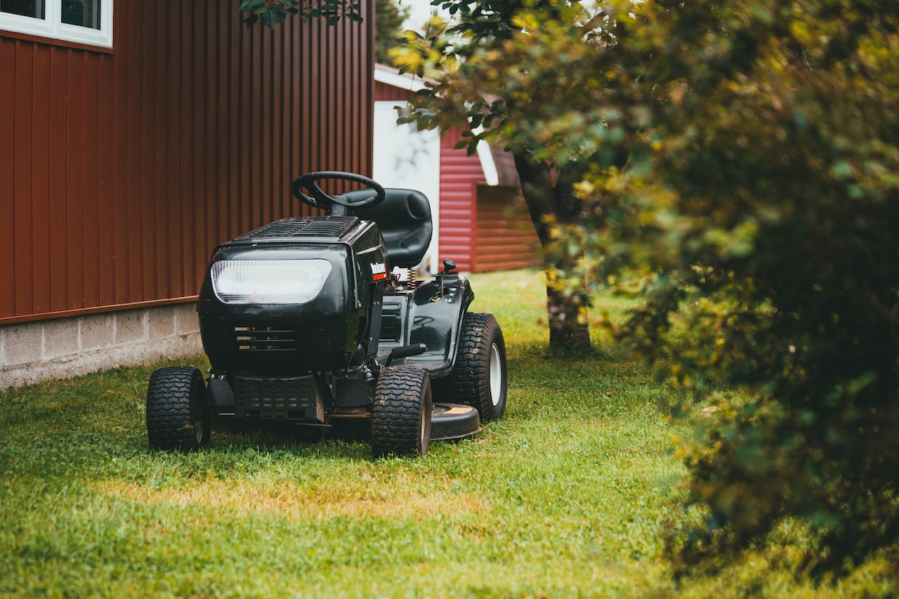 Profesjonalne koszenie trawników z traktorkiem Cub Cadet